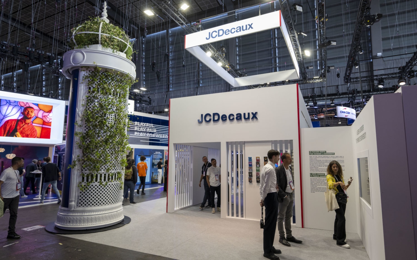 JCDecaux - Vivatech - Colonne végétalisée 